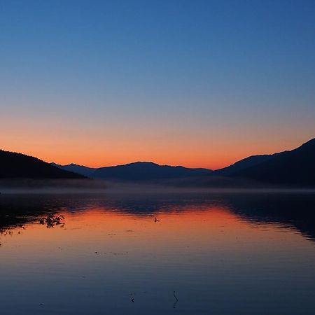 Mulvehill Creek Wilderness Inn And Wedding Chapel Revelstoke Bagian luar foto