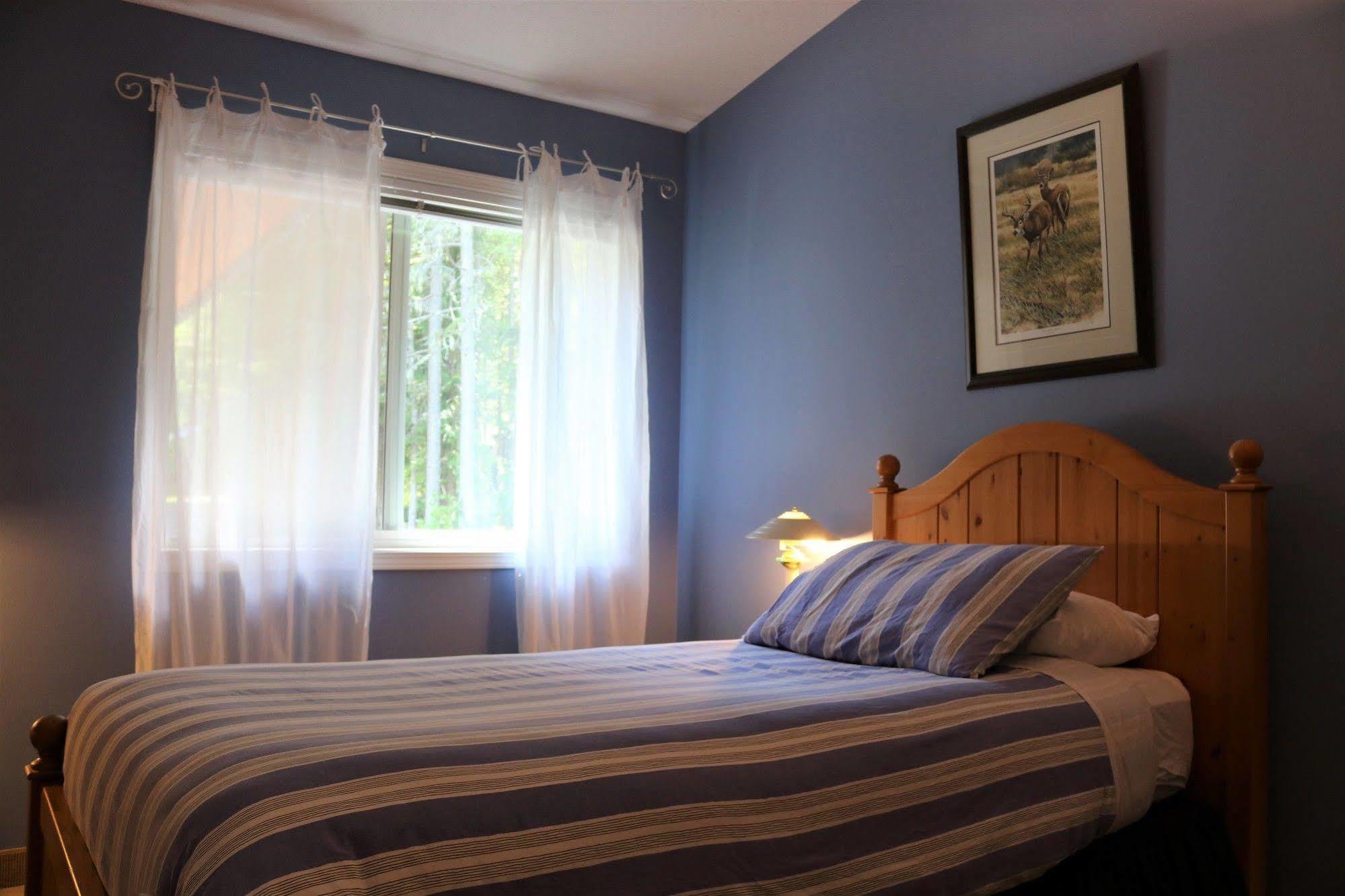 Mulvehill Creek Wilderness Inn And Wedding Chapel Revelstoke Bagian luar foto